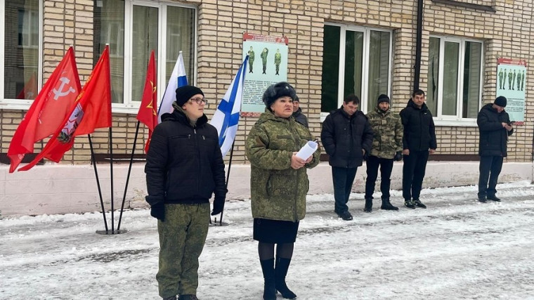 Начальная военная подготовка старшеклассников.